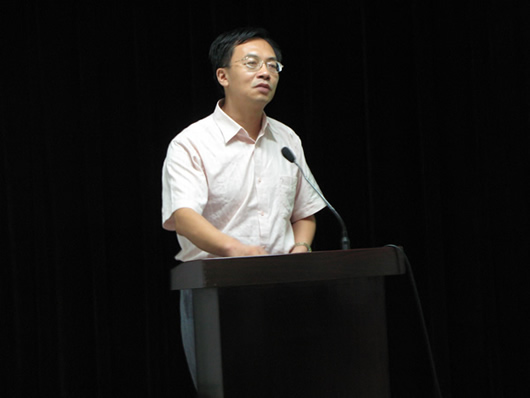 鄭州科夢多科技發(fā)展有限公司總經理王偉開場 鄭州科夢多科技發(fā)展有限公司總經理王偉開場